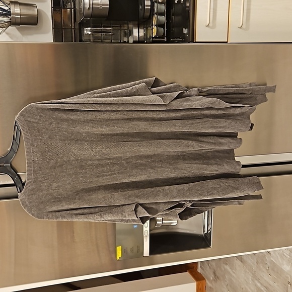 💕BAREFOOT DREAMS💕 Side-Tie Hi-Low Poncho ~ Olive Branch 1X NWOT - Picture 6 of 11